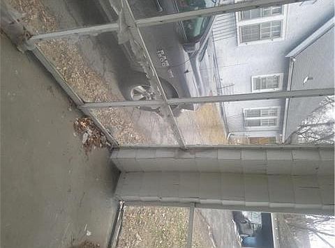 4th image of 2811 E 63rd St