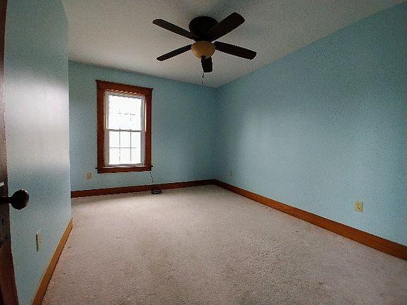 4th image of 1159 College Ave