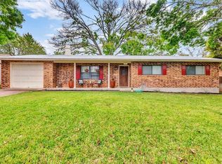 701 Kristofer St, Fredericksburg, TX 78624