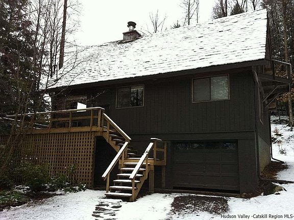2nd image of 55 Woodland Clove Rd