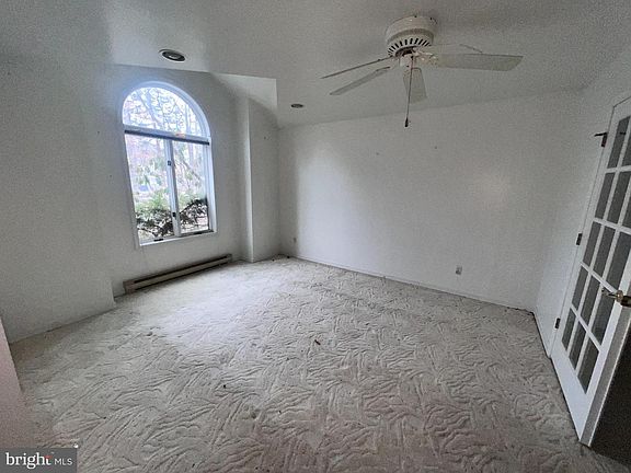 4th image of 198 Pysell Rd