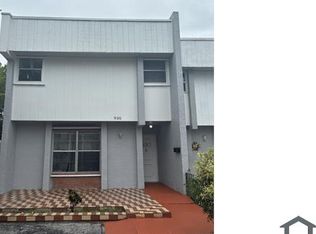 930 SW 80th Ave, North Lauderdale, FL 33068