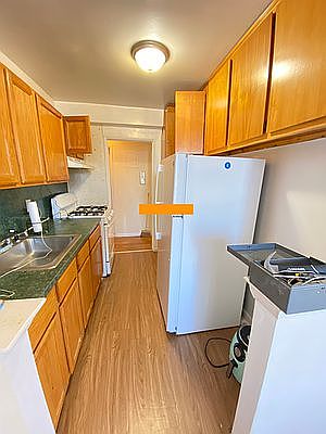 1st image of 2060 E 19th St APT 4