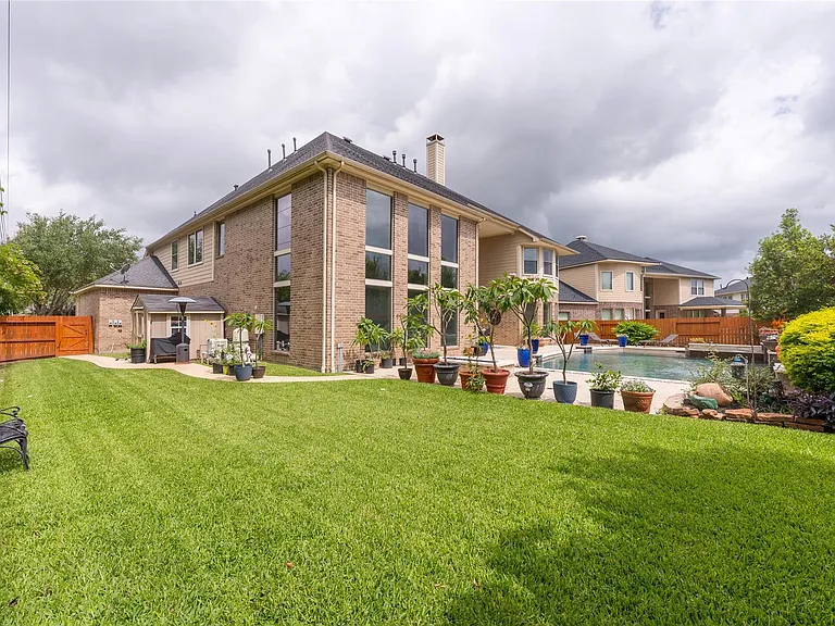 2447 Monarch Terrace Dr — Photo 27