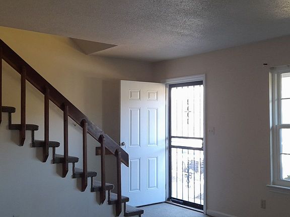 5th image of 5234 Donlyn Ln Unit A-b