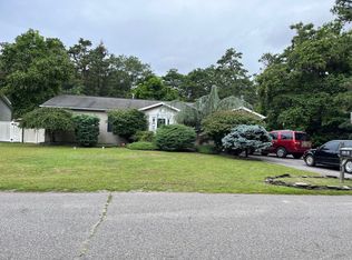 1913 Manchester St, Toms River, NJ 08757