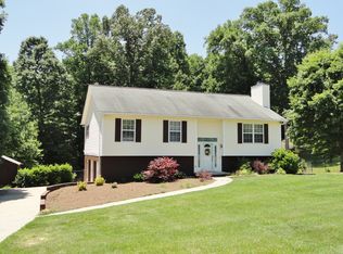 7546 Hampton Rd, Clemmons, NC 27012