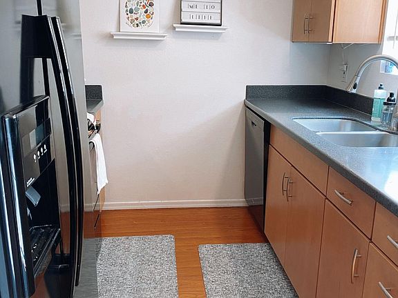 5th image of 7126 N 19th Ave Unit 130