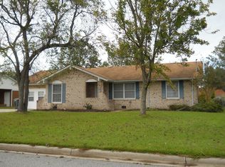 3923 N Hills Dr, Ayden, NC 28513
