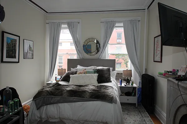 Rented by Bien Realty Ltd | media 60