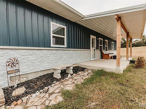 2nd image of 22950 Pin Oak Dr