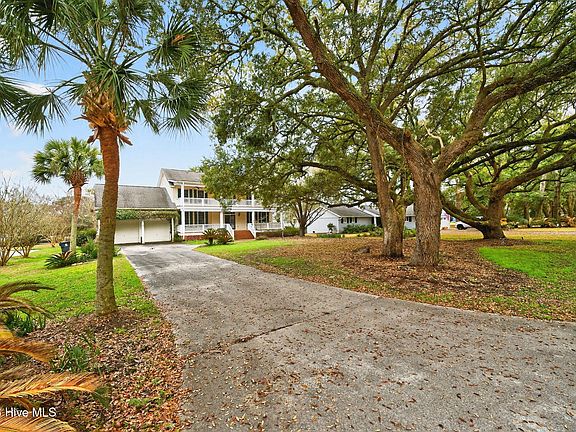 3rd image of 6811 Roberta Road SW