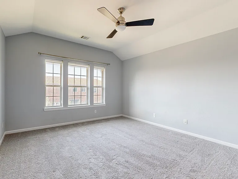 123 Palacio St — Photo 23