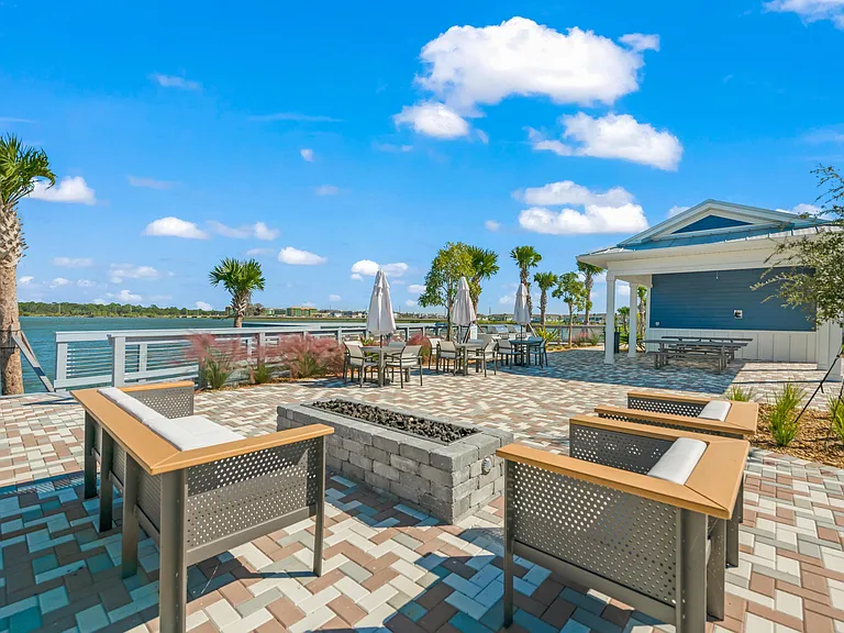 The Tides at Waterside — Photo 48