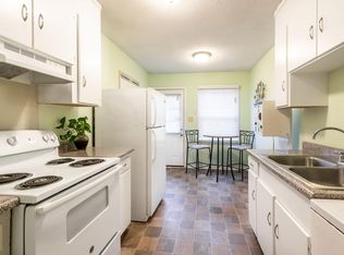 433 Lambeth Dr APT 4, Charlotte, NC 28213