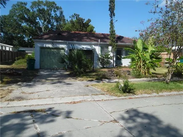 10209 N Park St, River Ridge, LA 70123