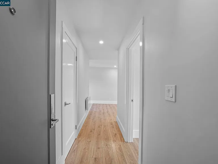 1325 Hopkins St — Photo 5