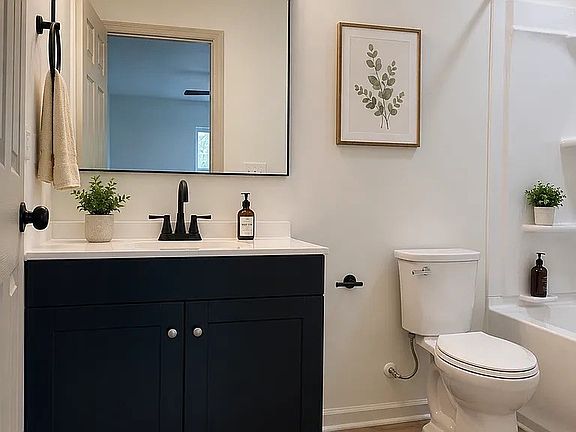 5th image of 23 Proctor Dr APT 2