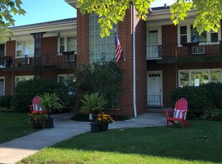 1427 Homestead Rd APT C, La Grange Park, IL 60526