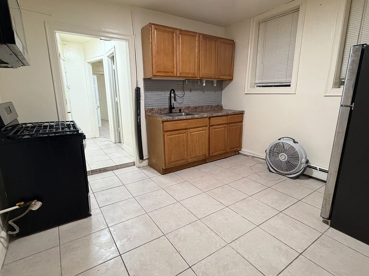 62 Winfield Ave — Photo 3