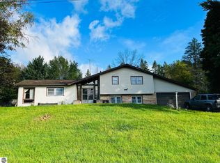 223 8th St, Marion, MI