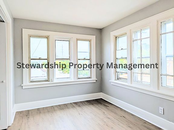 4th image of 1628 E Market St APT 4