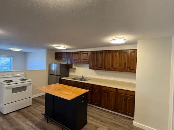1 W Main St #A, Hillsborough, NH 03244