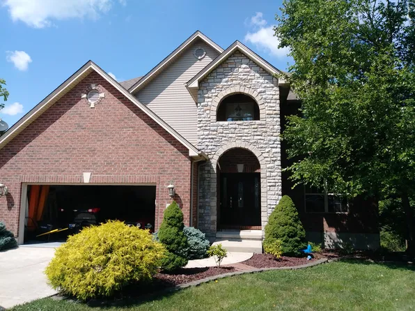 712 Hickory Rd, Lawrenceburg, IN 47025