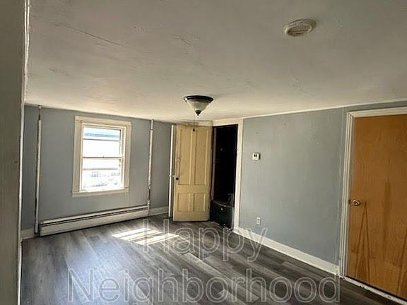 2nd image of 46 Maple St Unit 5