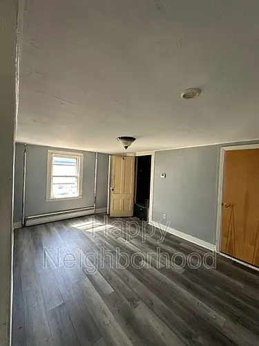 46 Maple St Photo 1