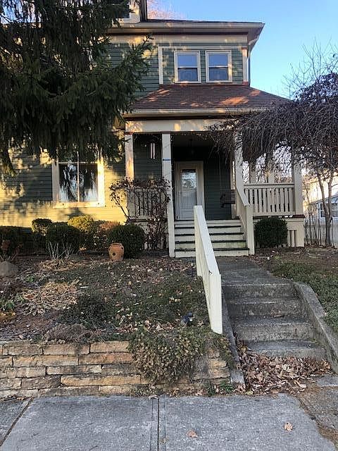 1st image of 88 W Plum St