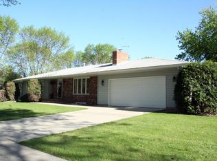 43 36th Ave N, Fargo, ND 58102