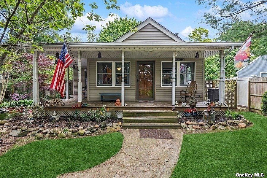 407 Browns Road, Nesconset, NY 11767 Zillow