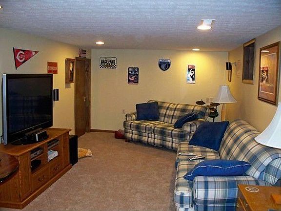 basement rec room