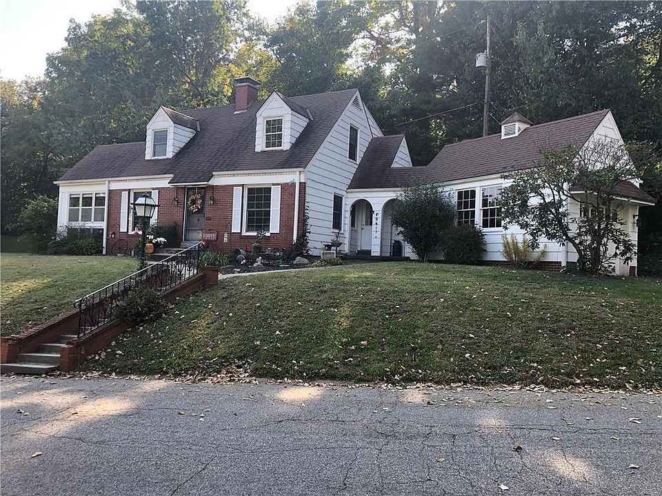 2530 E Circle Dr, Saint Joseph, MO 64505 MLS 2246839 Zillow