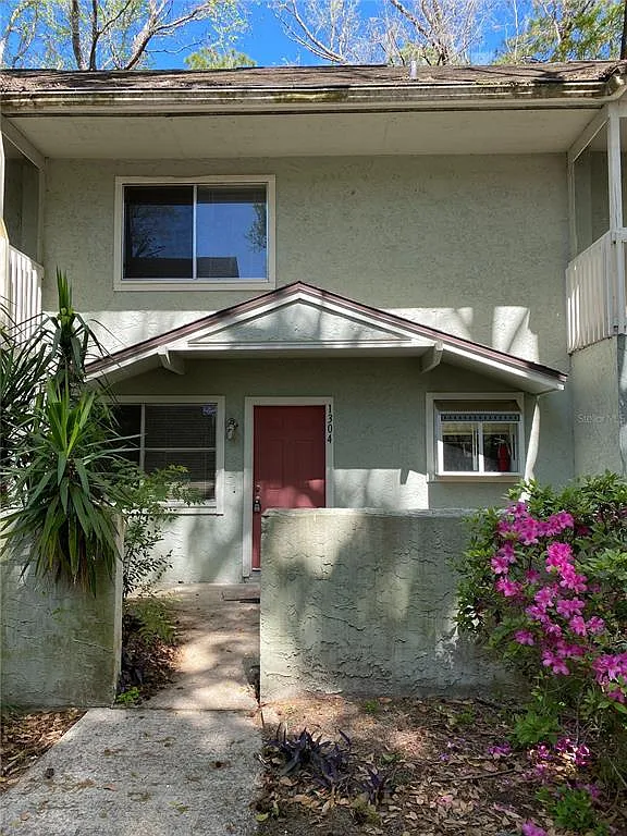 4411 SW 34th St — Photo 1