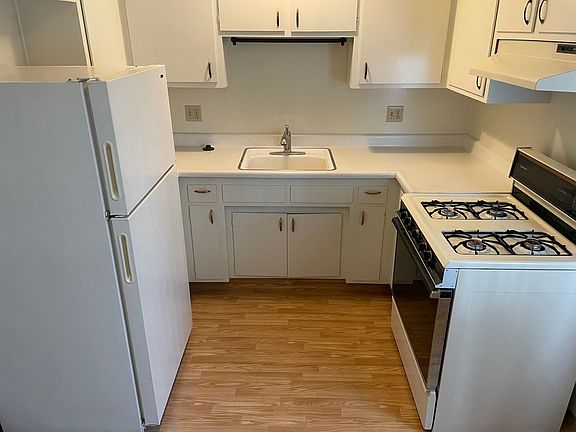 4th image of 1500 23rd St APT 4