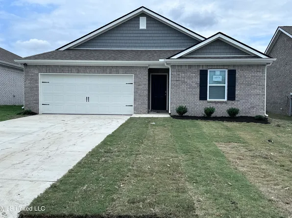 18 Thorn Tree St, Byhalia, MS 38611