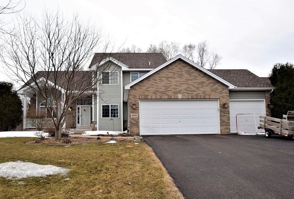 1st image of 5019 Ladyslipper Ave N