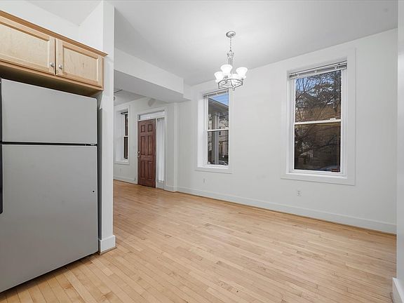 4th image of 6349 Marchand St #B