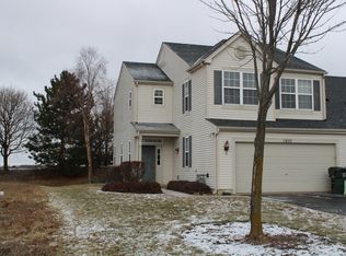 1057 Clover Dr, Minooka, IL 60447