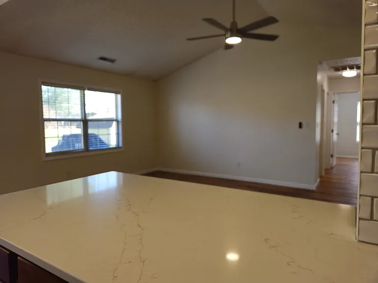 2225 Crossing Point — Photo 3