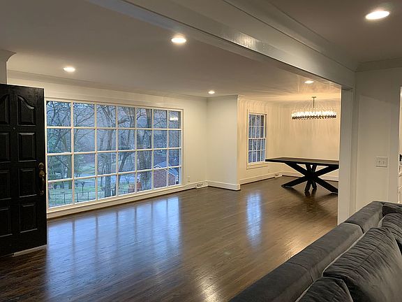 3rd image of 6600 Harcourt Cir