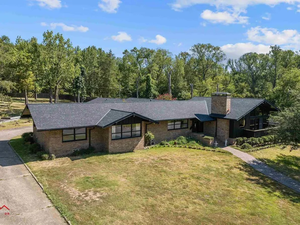 1100 Slaydon St, Henderson, TX 75654
