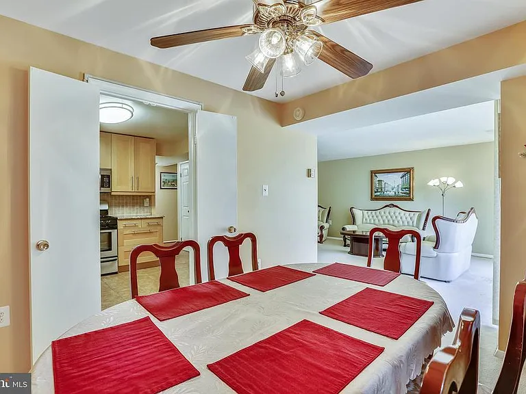 18722 Walkers Choice Rd #4 — Photo 13