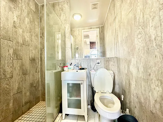 Rented by Purple Stone Realty LLC | media 1