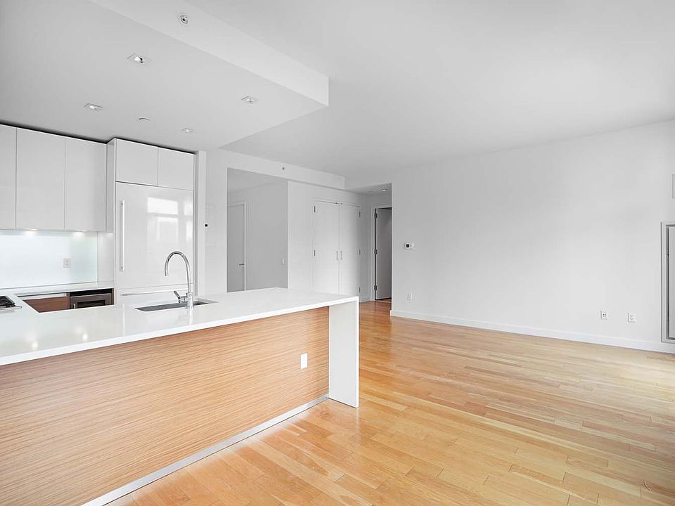 1st image of 555 W 59th St APT 24C