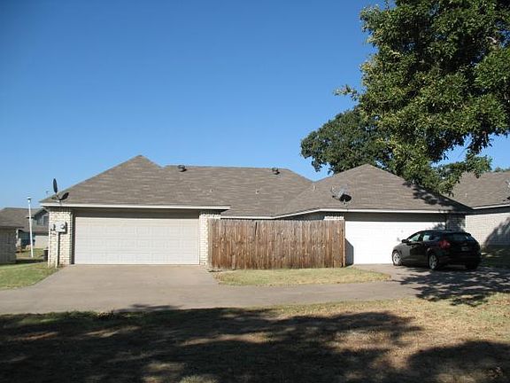 2nd image of 107 Henson Ct