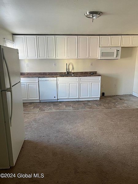 2nd image of 320 Sherman Street