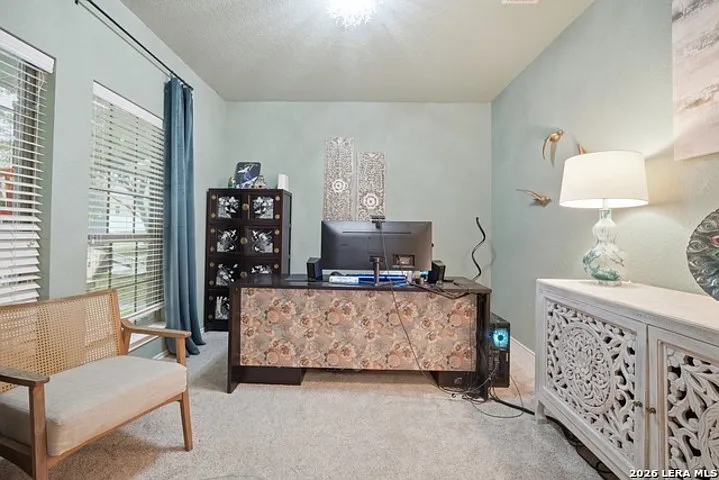 Expansive 6-Bedroom Home with Fireplace, Hardwood Floors & Fenced Yard in Cibolo — Photo 4